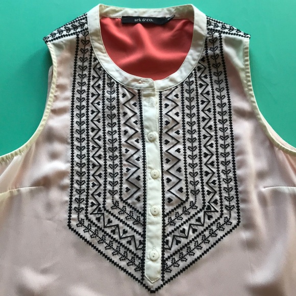 Cute cream/orange top with black embroidery design - Picture 8 of 8